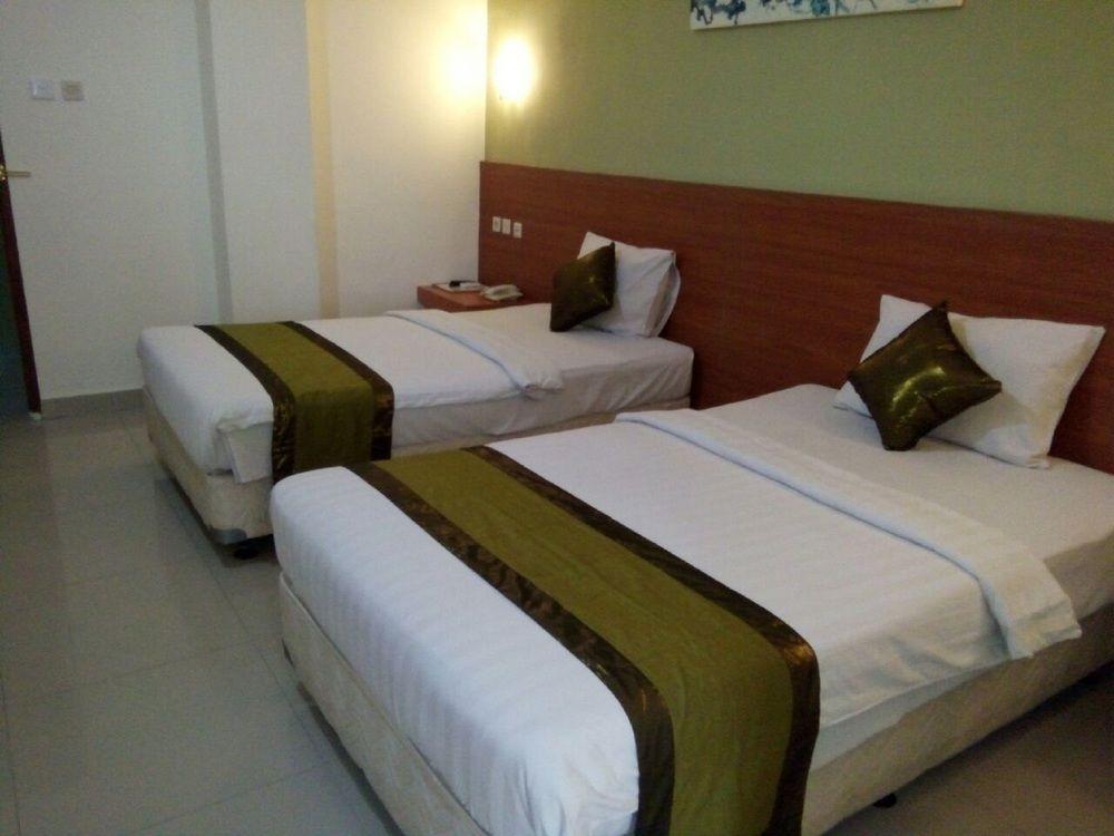 Reddoorz @ Raya Kuta Hotel Kuta Lombok Kültér fotó