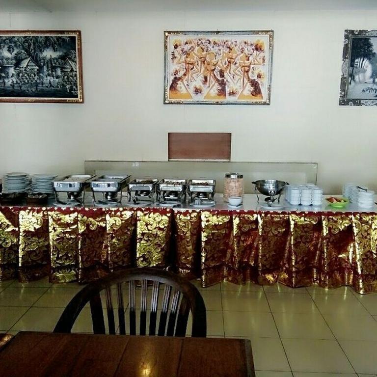 Reddoorz @ Raya Kuta Hotel Kuta Lombok Kültér fotó