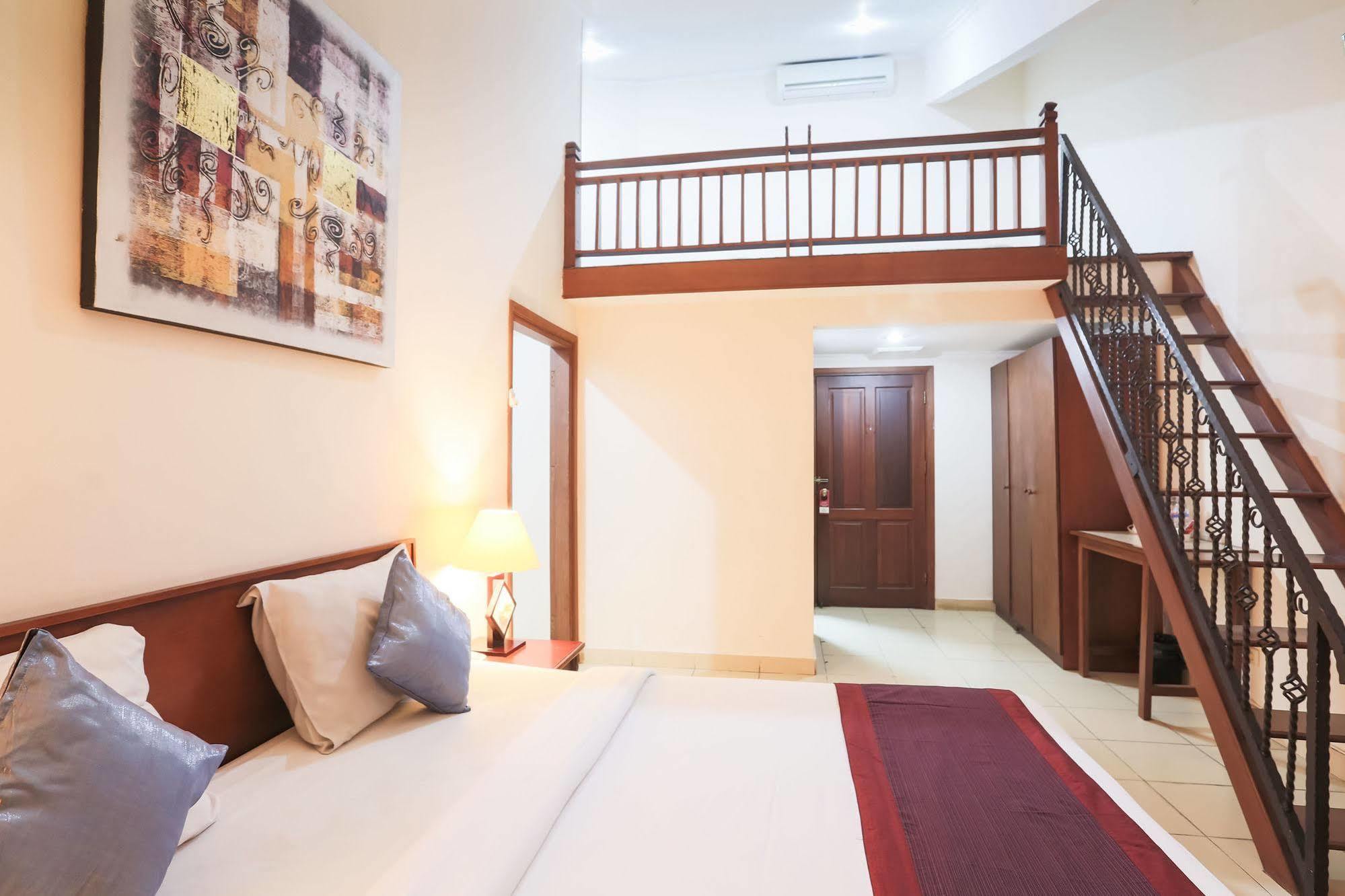 Reddoorz @ Raya Kuta Hotel Kuta Lombok Kültér fotó