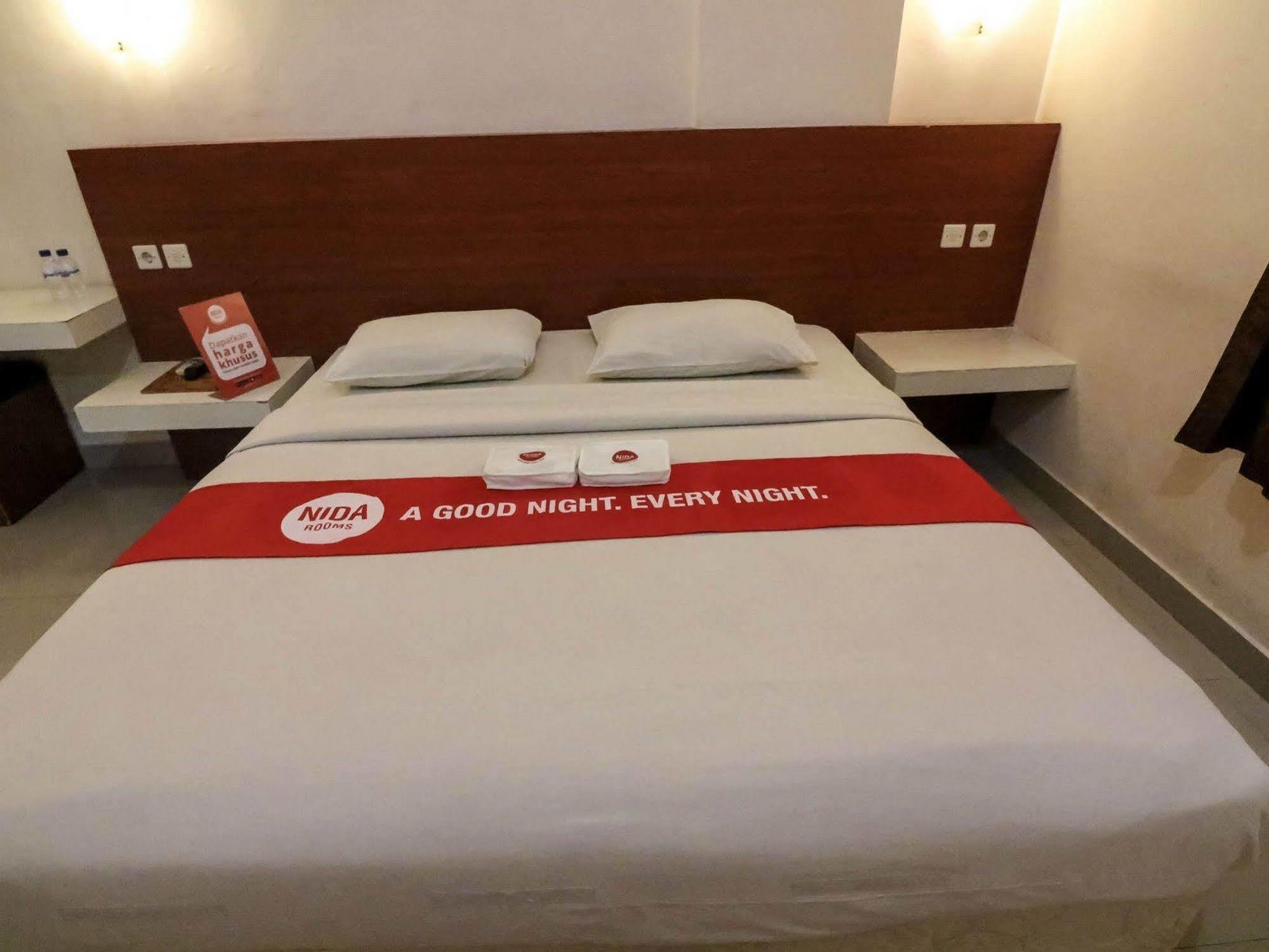 Reddoorz @ Raya Kuta Hotel Kuta Lombok Kültér fotó