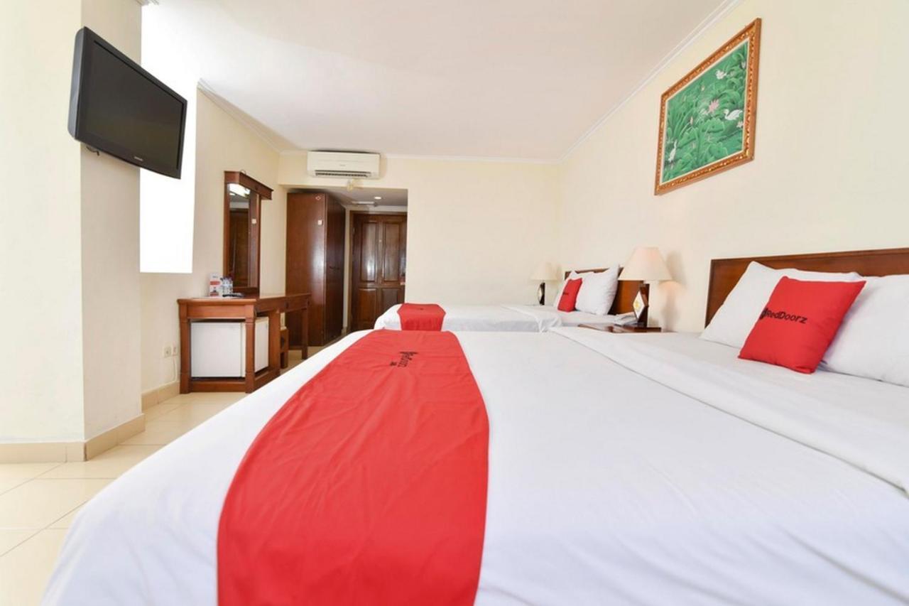 Reddoorz @ Raya Kuta Hotel Kuta Lombok Kültér fotó
